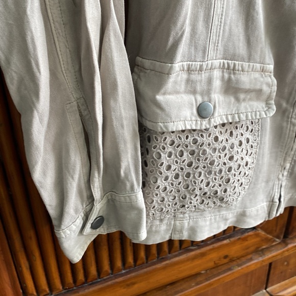 Altar’d State Long Sleeved Jacket - Picture 7 of 13